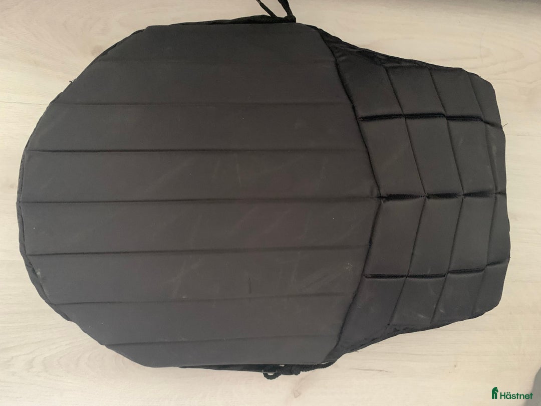 Säkerhetsvästar ryttarutrustning till salu: Racesafe sälerhetsväst  i Uppsala - Annons 2