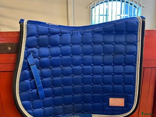 Schabrak & Vojlockar hästutrustning till salu: Häftigt Equitoschabrak! i Vagnhärad - Annons 6