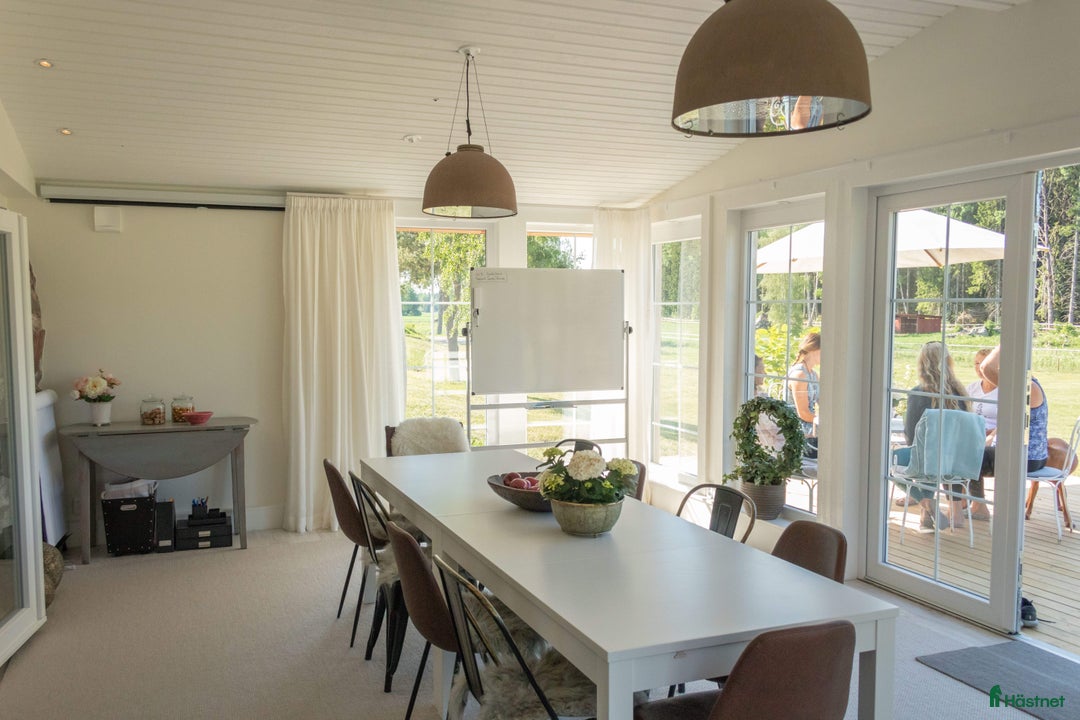  hästgårdar till salu: Charmigt stall i lantlig idyll, vackert renoverat! i Edsbro - Annons 5