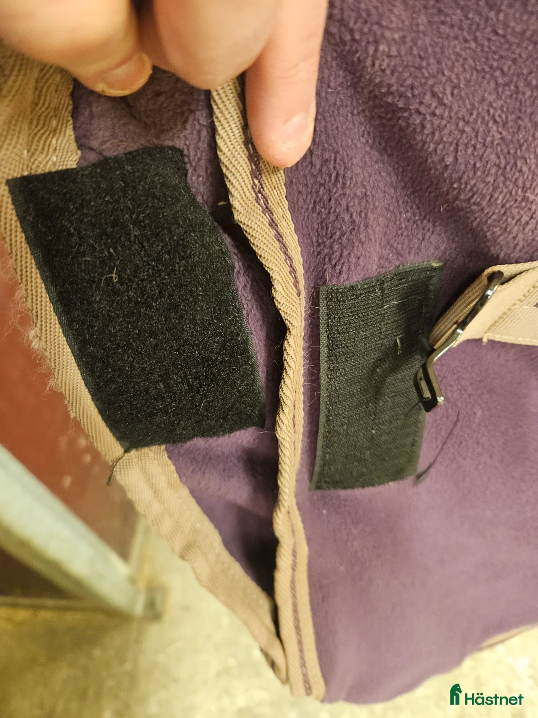 Täcken hästutrustning till salu: Amigo Fleece Cooler täcke i stl 145 i Sidensjö - Annons 4