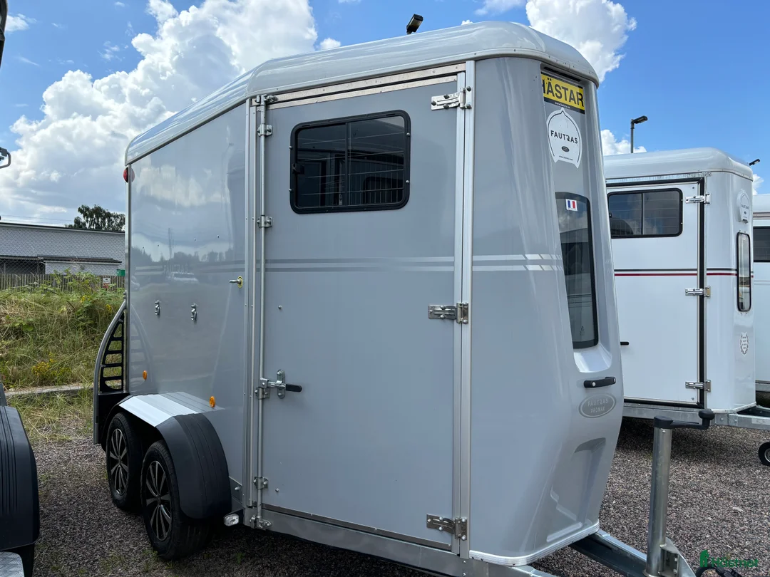 Hästtransporter  fordon & transport till salu: Vi säljer vår Demo - Promax Premium  i Skurup - Annons 2