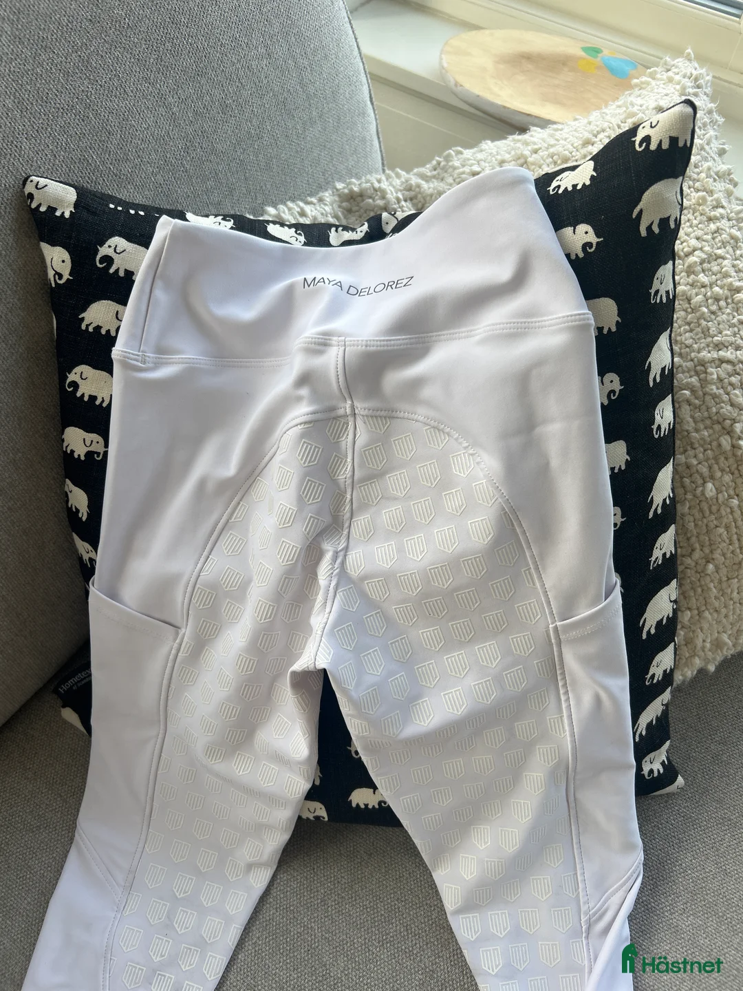 Ridbyxor ryttarutrustning till salu: Maya Delores ridbyxa i nyskick säljes i Jät - Annons 1