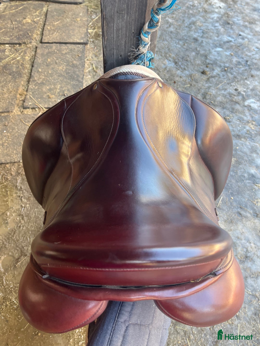 Sadlar hästutrustning till salu: Bates Isabell 17.5 i Oxie - Annons 2