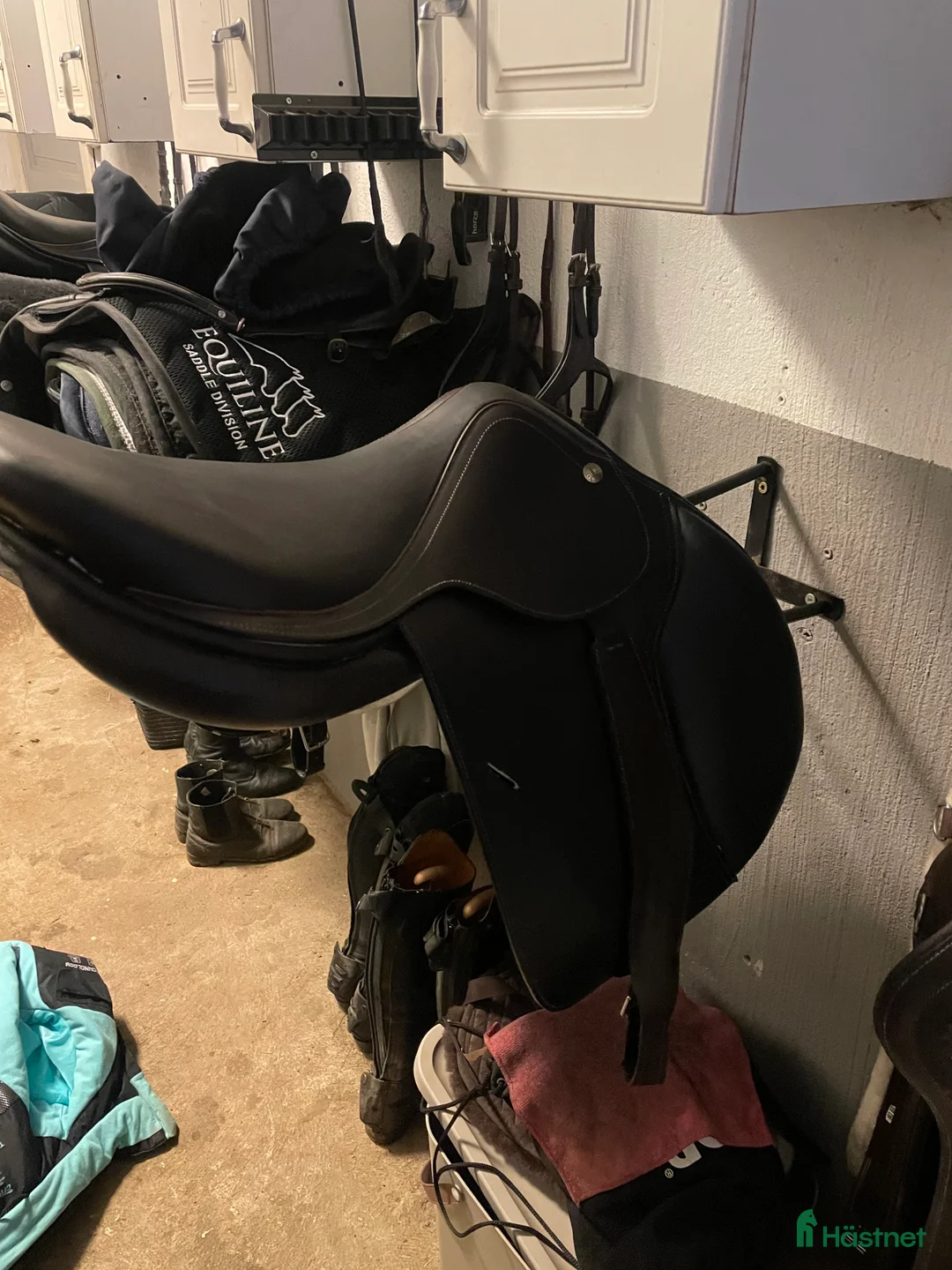 Sadlar hästutrustning till salu: Tattersal Hoppsadel i Vretstorp - Annons 2