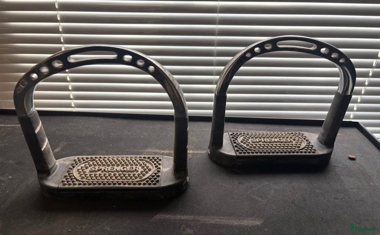 Stigbyglar hästutrustning till salu i Vetlanda - Annons 27