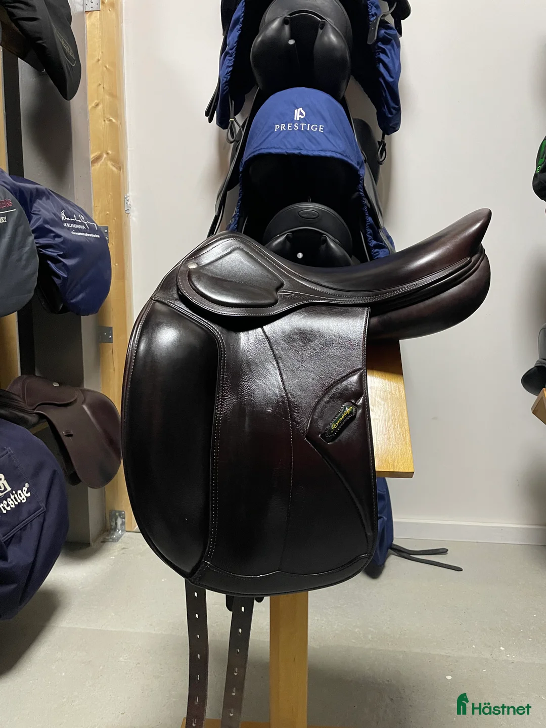 Sadlar hästutrustning till salu: Fin Amerigo DJ dr brun  - Annons 1