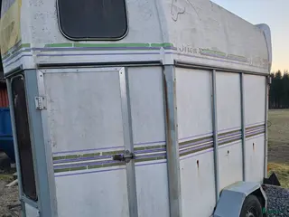 Hästtransporter fordon & transport till salu: Renoveringsobjekt - Annons 15