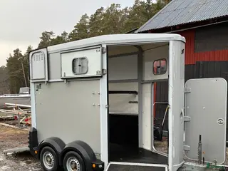Hästtransporter fordon & transport till salu: I for Williams hb403r - Annons 9