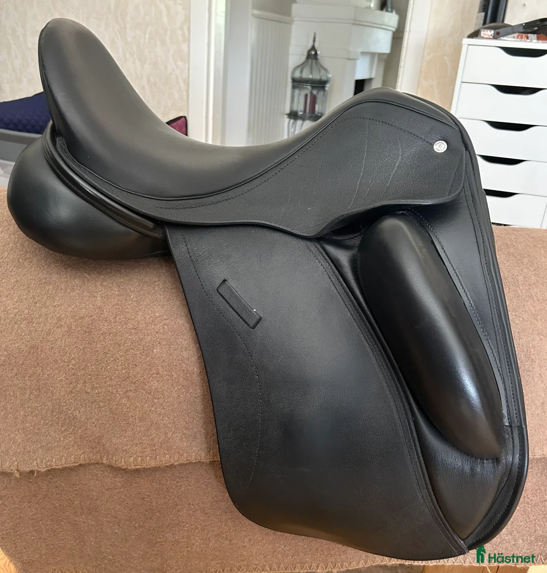 Sadlar hästutrustning till salu: Custom Everest i Tidaholm - Annons 1