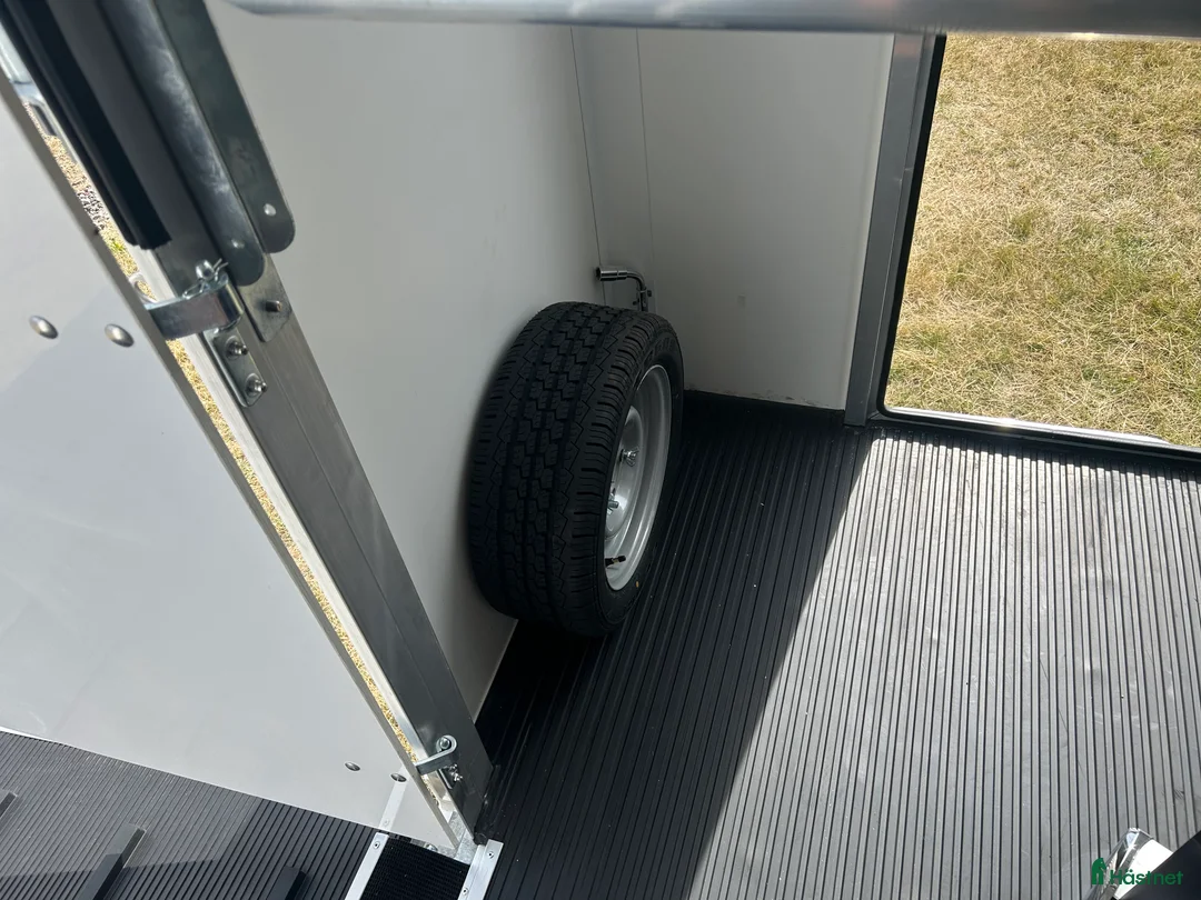 Hästtransporter  fordon & transport till salu: Equi-Trek Day-Treka  i Teckomatorp - Annons 4