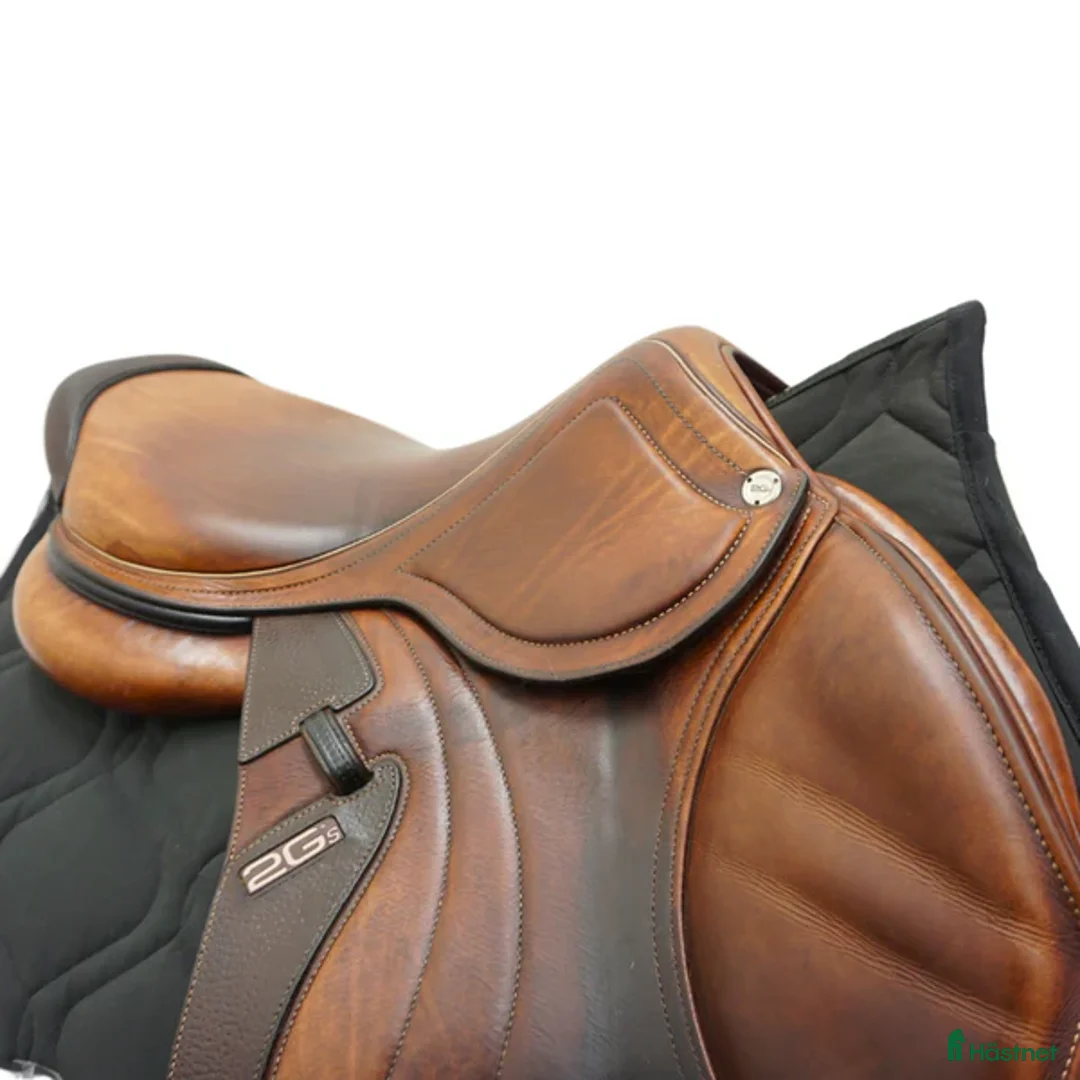 Sadlar hästutrustning till salu: CWD 2Gs Mademoiselle 17" i Upplands Väsby - Annons 4