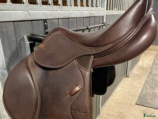 Sadlar hästutrustning till salu: Lippo Allegria Super 17” Medium bom - Annons 1