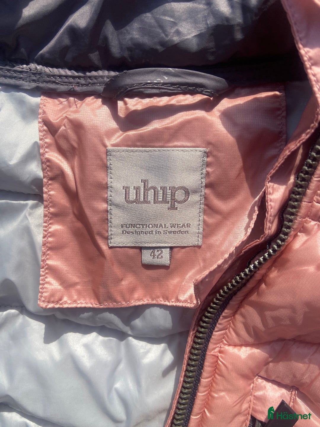 Jackor & Kavajer ryttarutrustning till salu:  Uhip väst i nyskick!  i Vendelsö - Annons 2