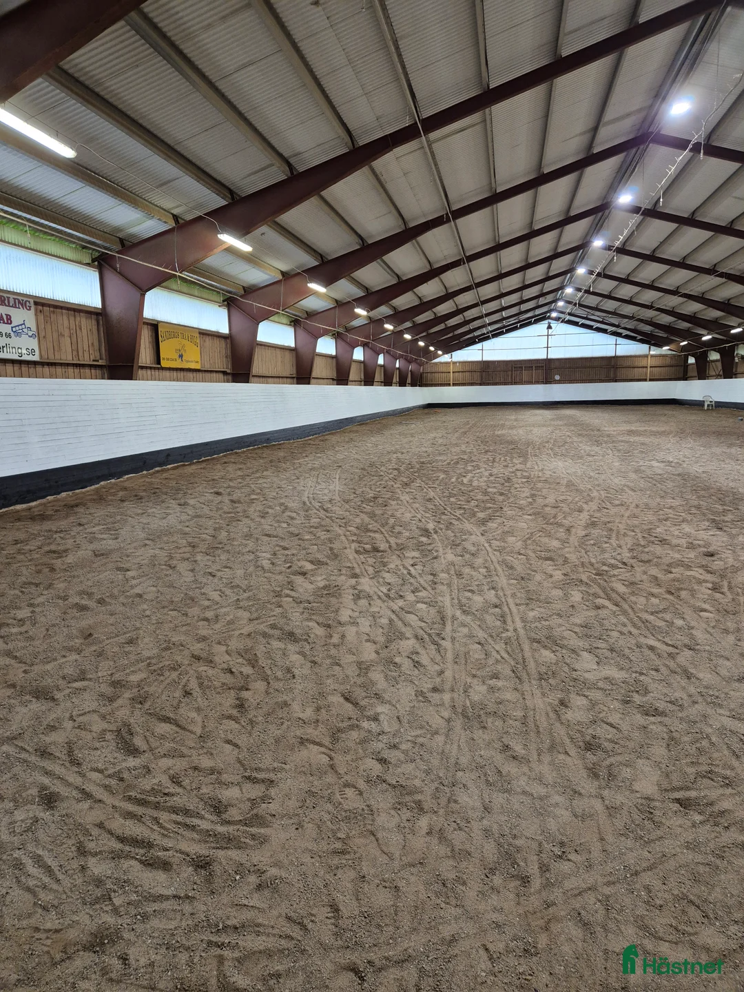  stallplats finnes: Stall Grana har box till ponnyvalack i Vallentuna - Annons 2