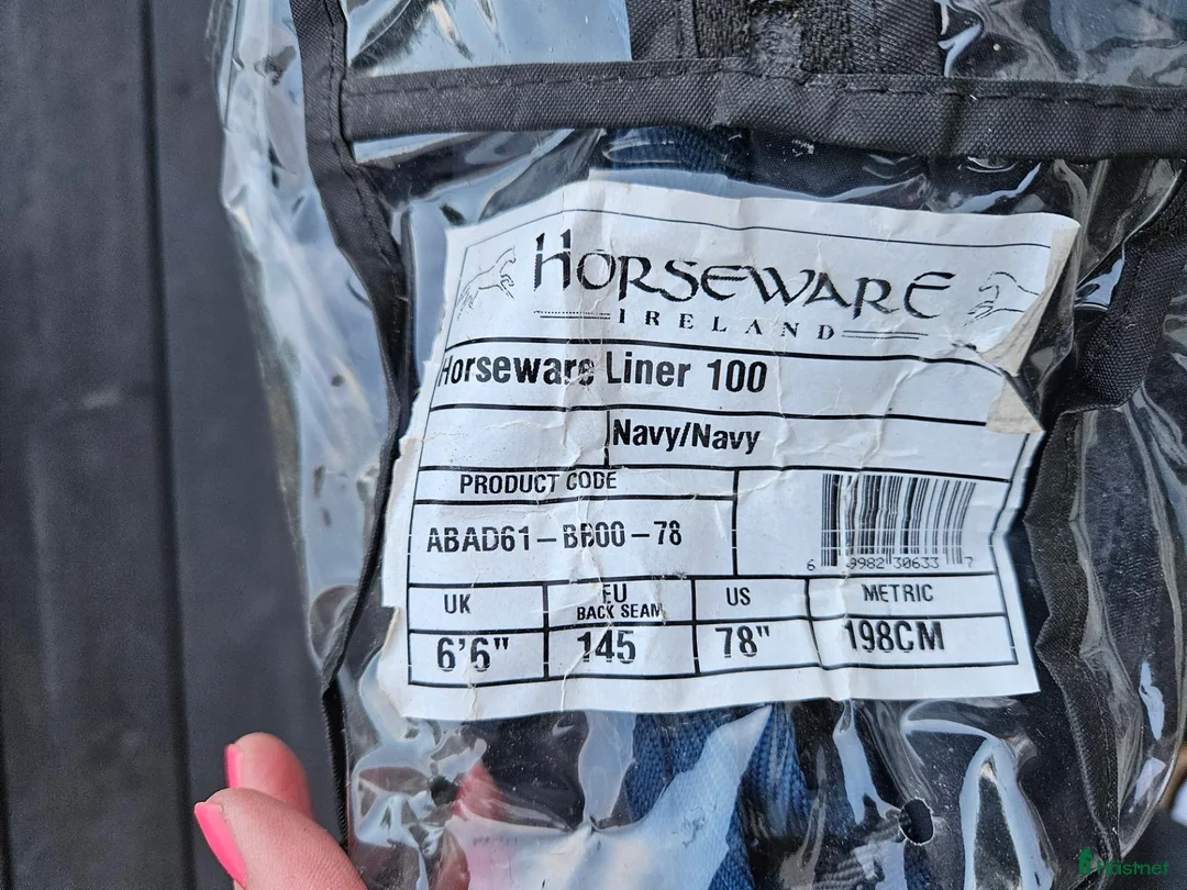 Täcken hästutrustning till salu: Horseware liner 100 g, 145 cm - Annons 5
