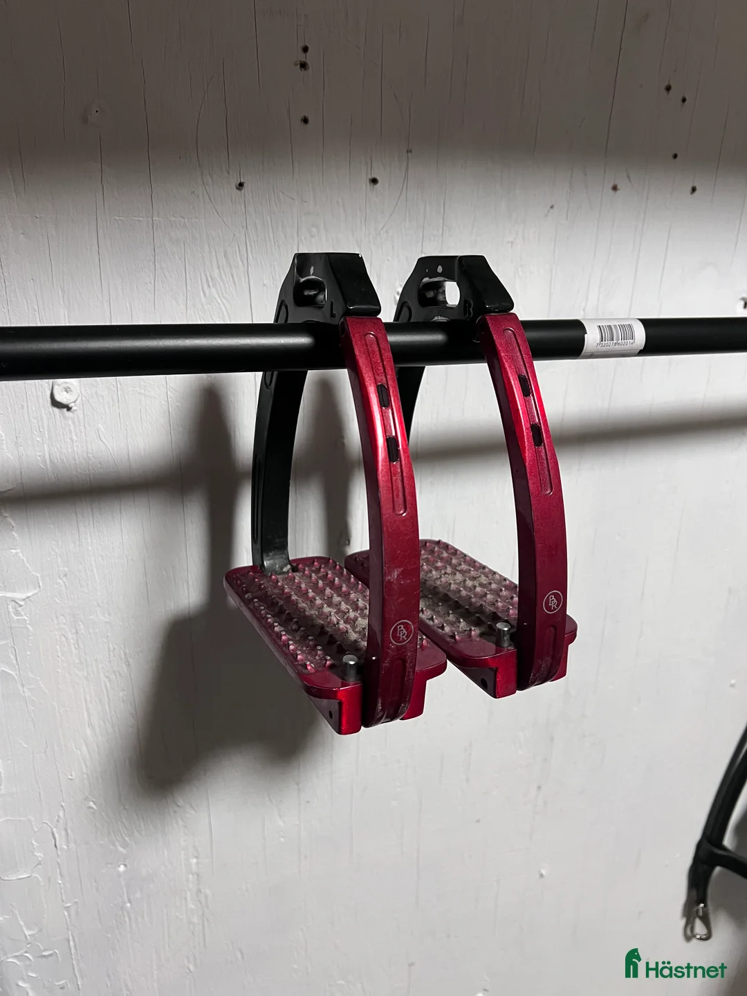 Stigbyglar hästutrustning till salu: BR säkerhetes stigbygel  i Skepplanda - Annons 2