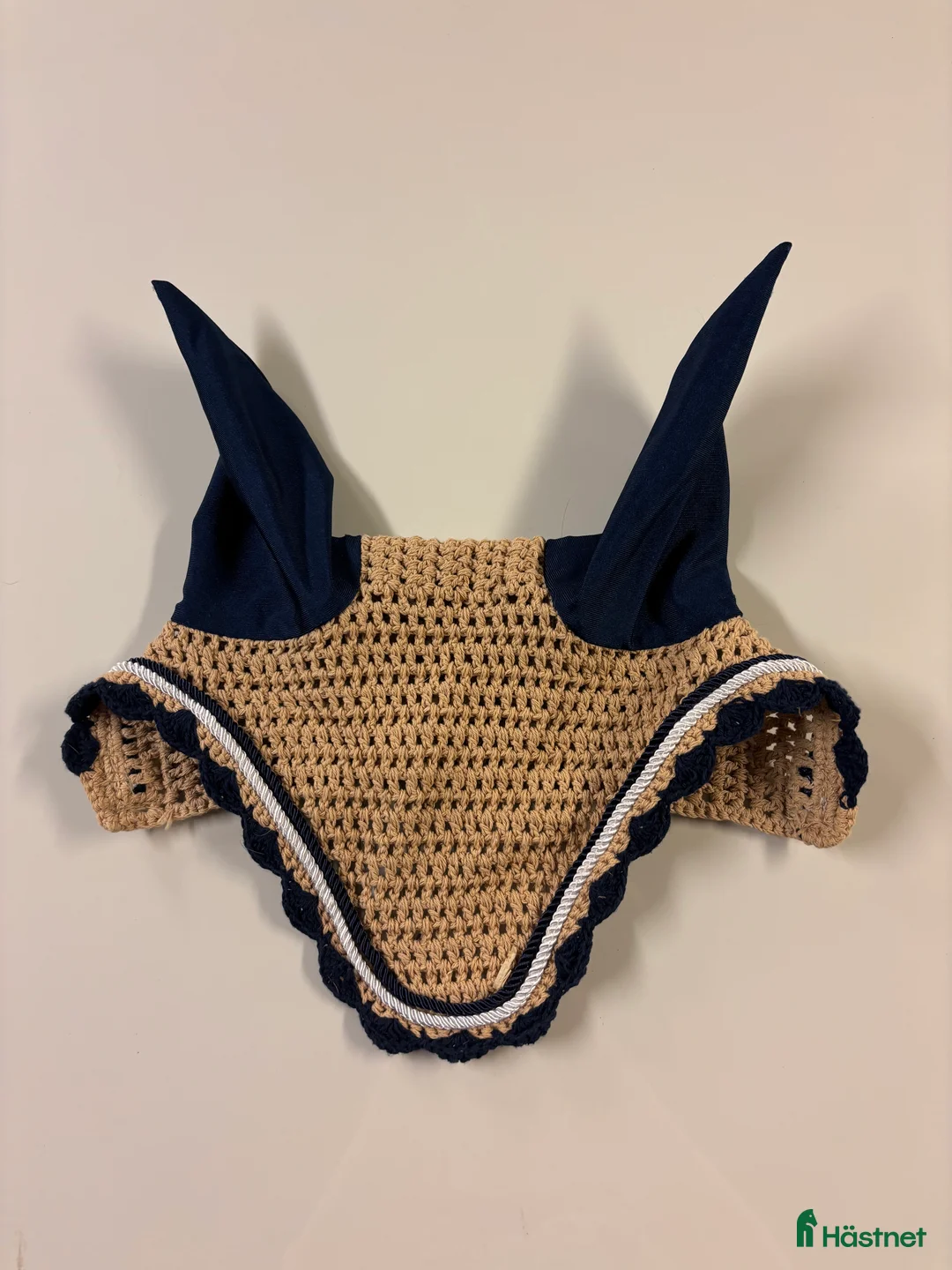 Övrig Hästutrustning hästutrustning till salu: Virkad fin huva 💕 i Hammarö - Annons 1