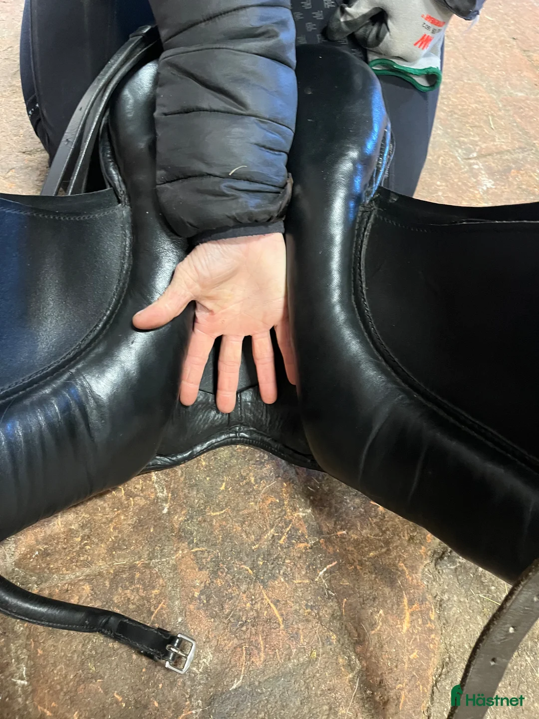 Sadlar hästutrustning till salu: Ponnysadel - Annons 3