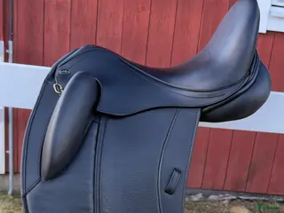 Sadlar hästutrustning Dressyrsadel med UG-system - alla bomvidder ingår i Gällstad - Annons 5