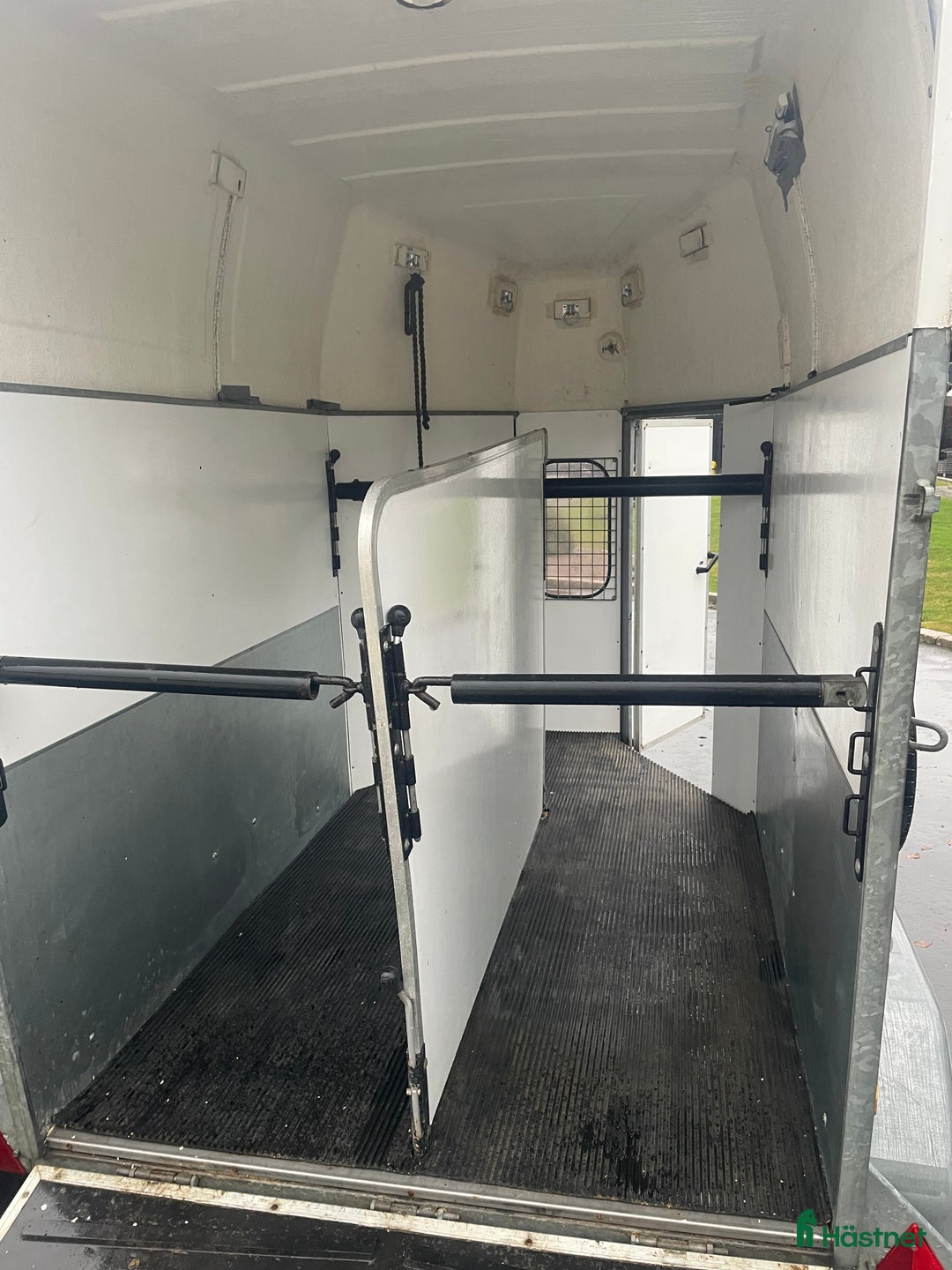 Hästtransporter  fordon & transport till salu: Hästtransport Thule Tranesläpet  i Jönköping - Annons 9