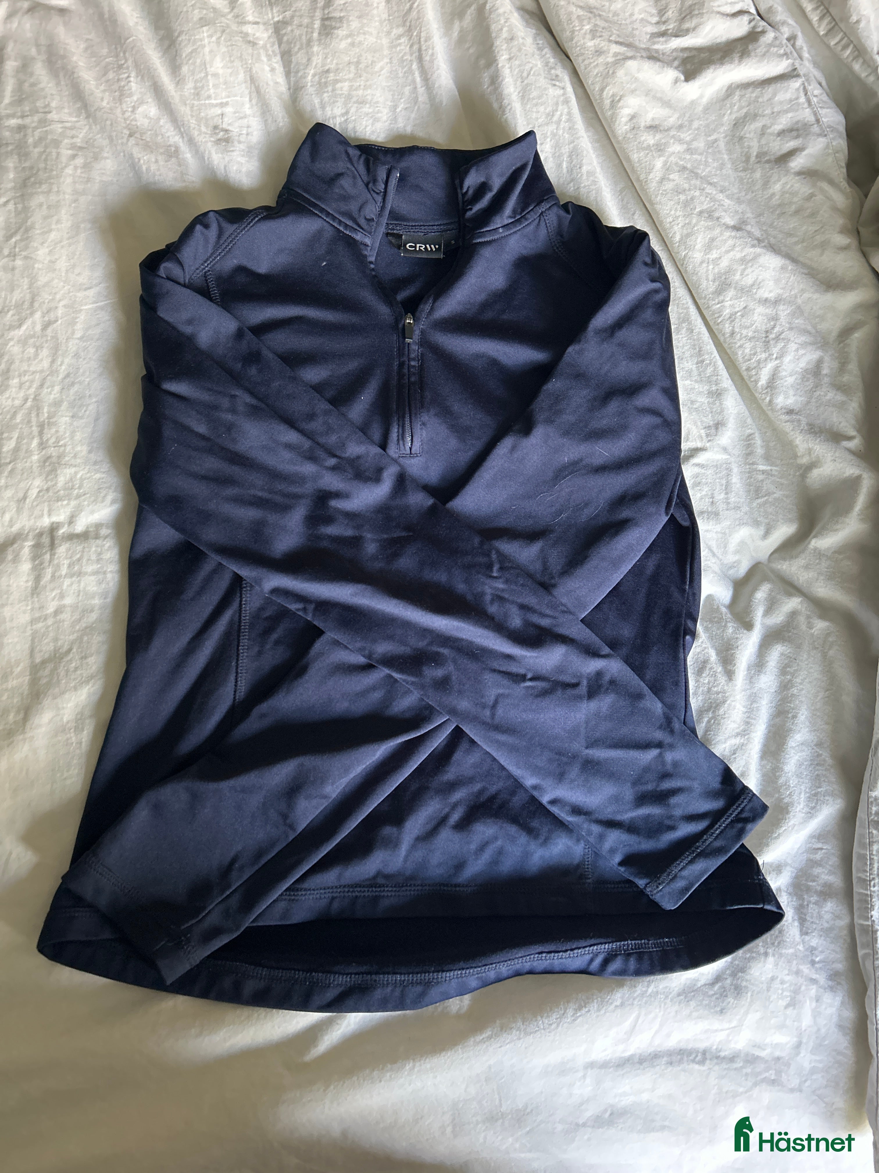 Jackor & Kavajer ryttarutrustning till salu: CRW-tröja i Stockholm - Annons 11