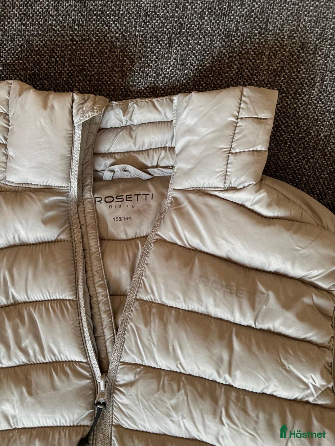 Övrigt Ridkläder ryttarutrustning till salu: Oanvänd väst i Ljungbyholm - Annons 2