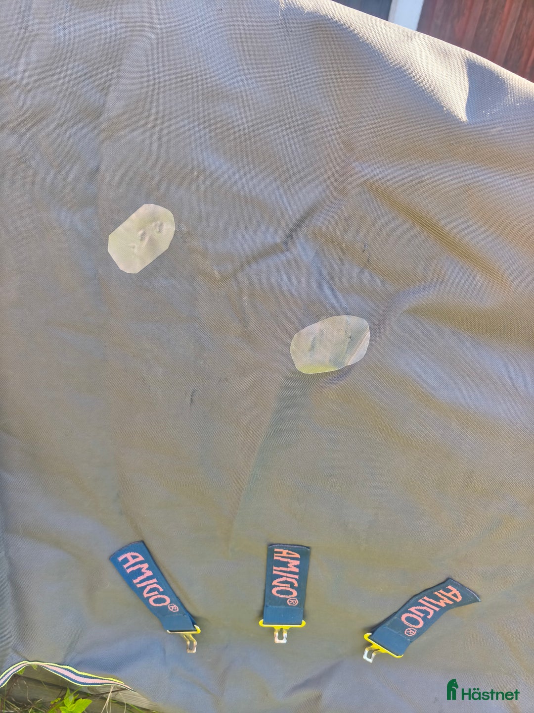 Täcken hästutrustning till salu: Amigo täcken, ES schabrak, mm i Bergby - Annons 3