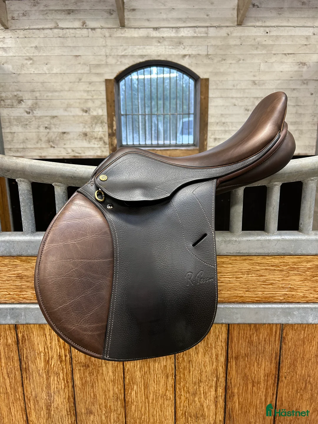 Sadlar hästutrustning till salu: Brun Pessoa Gen-X 16” - Annons 1