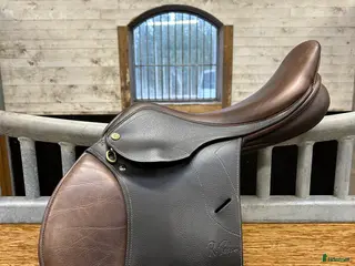 Sadlar hästutrustning Brun Pessoa Gen-X 16” - Annons 12