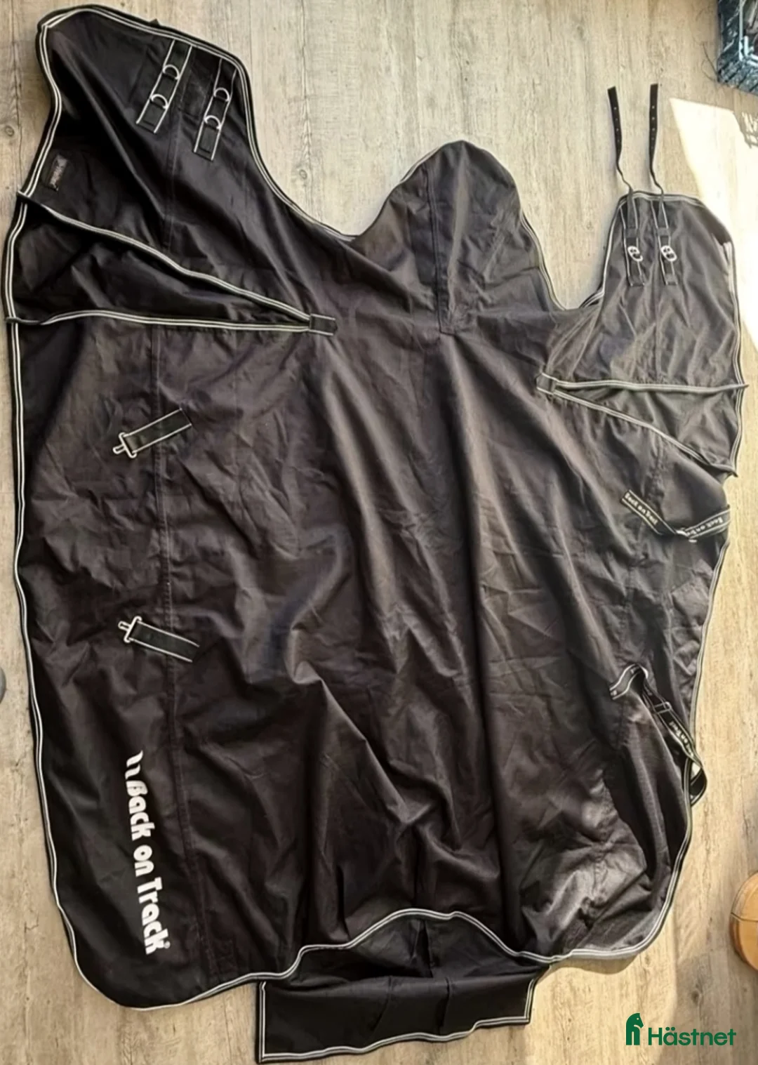 Täcken hästutrustning till salu: Regntäcke Brianna BoT 155cm - Annons 1