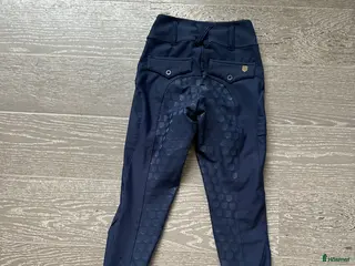Ridbyxor ryttarutrustning till salu: Fina ridbyxor i Norrtälje - Annons 2