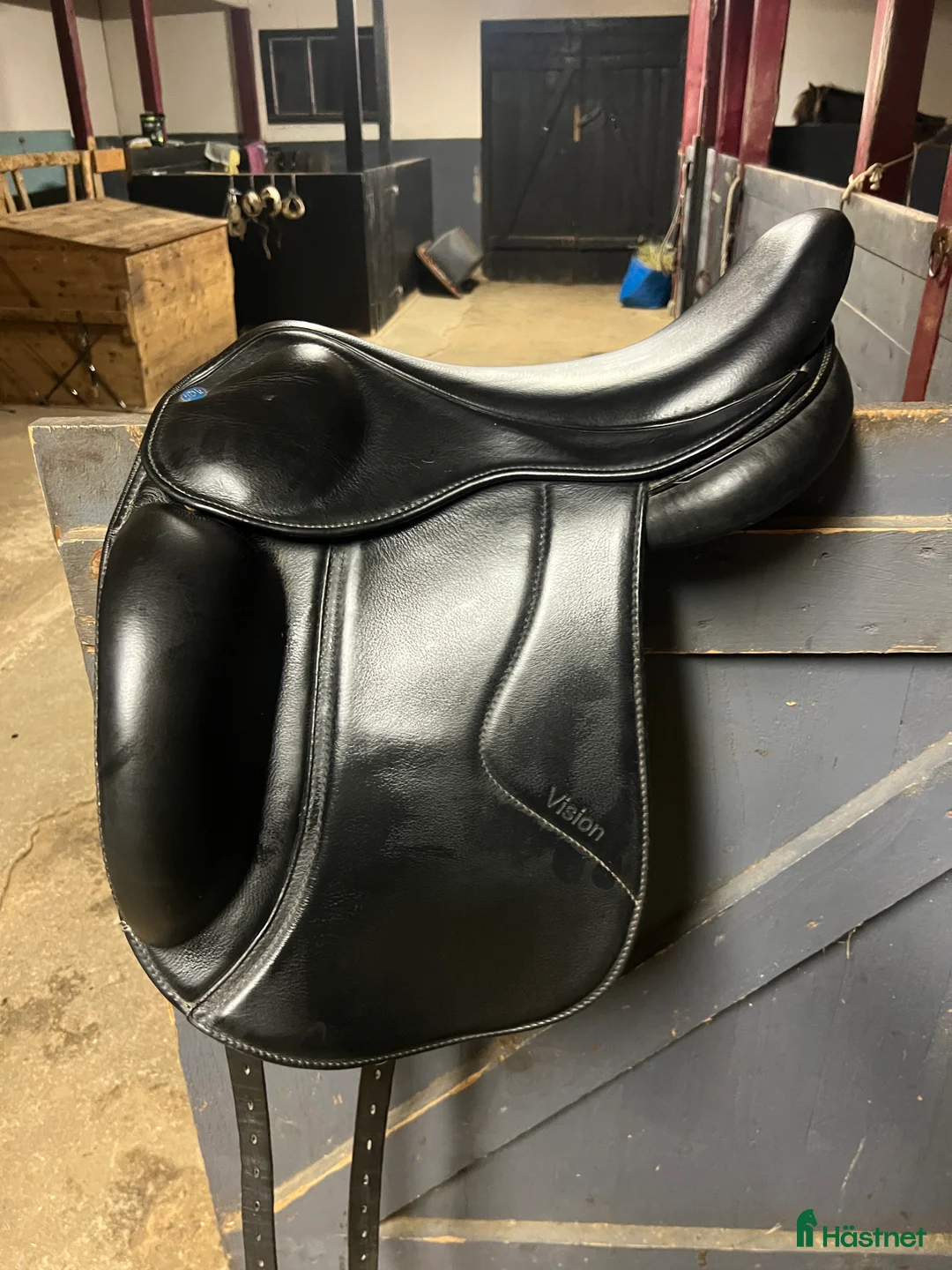 Sadlar hästutrustning till salu: HR Vision islandssadel i Vislanda - Annons 2