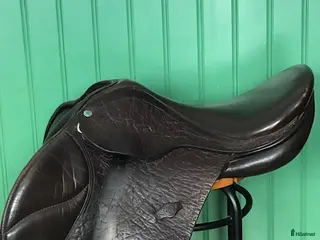Sadlar hästutrustning till salu: Jensen flatbackssadel Spirit i Falun - Annons 2