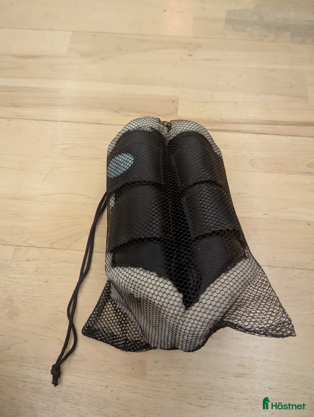 Benskydd hästutrustning till salu: Fluffbenskydd  i Ås - Annons 3