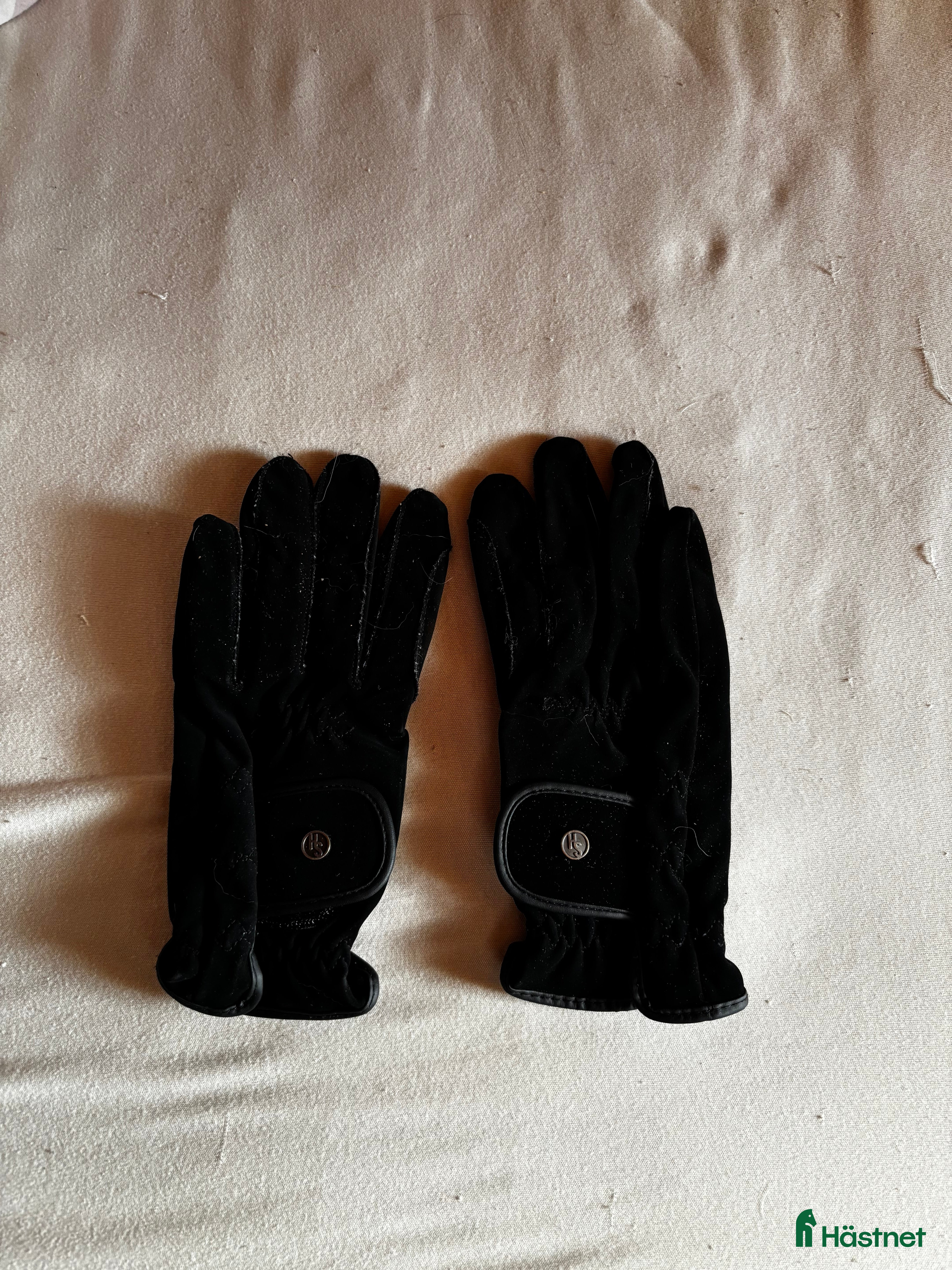 Övrig Ryttarutrustning ryttarutrustning till salu: Billiga ridhandskar i Indal - Annons 1