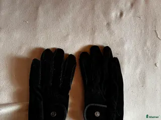 Övrig Ryttarutrustning ryttarutrustning till salu: Billiga ridhandskar i Indal - Annons 1