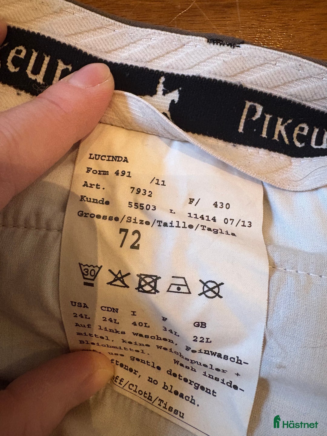 Ridbyxor ryttarutrustning till salu: Klassiska ridbyxor från Pikeur i Västerhaninge - Annons 2