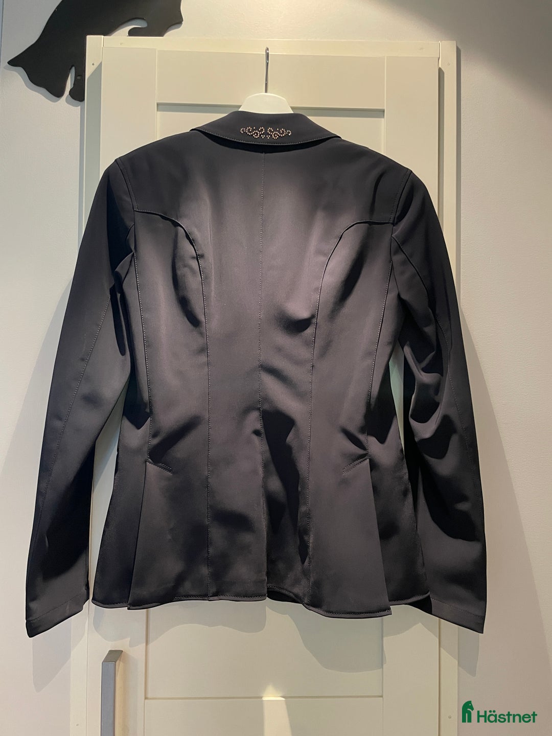 Jackor & Kavajer ryttarutrustning till salu: Snudd på oanvänd kavaj i Uppsala - Annons 2