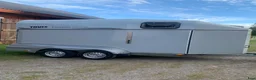 Hästtransporter  fordon & transport till salu: Thule Excellent  i Hallsberg - Annons 2