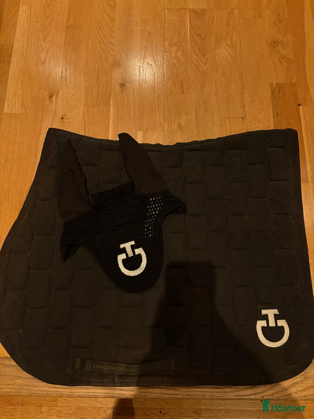 Schabrak & Vojlockar hästutrustning till salu: Stilrena och bekväma hästschabrak  - Annons 9