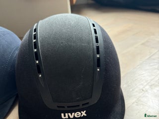 Hjälmar ryttarutrustning till salu: Uvex ridhjälm i Stockholm - Annons 2