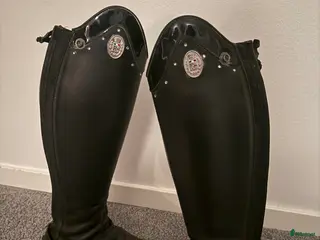 Ridstövlar ryttarutrustning till salu: Romitelli stövlar i Åkarp - Annons 1