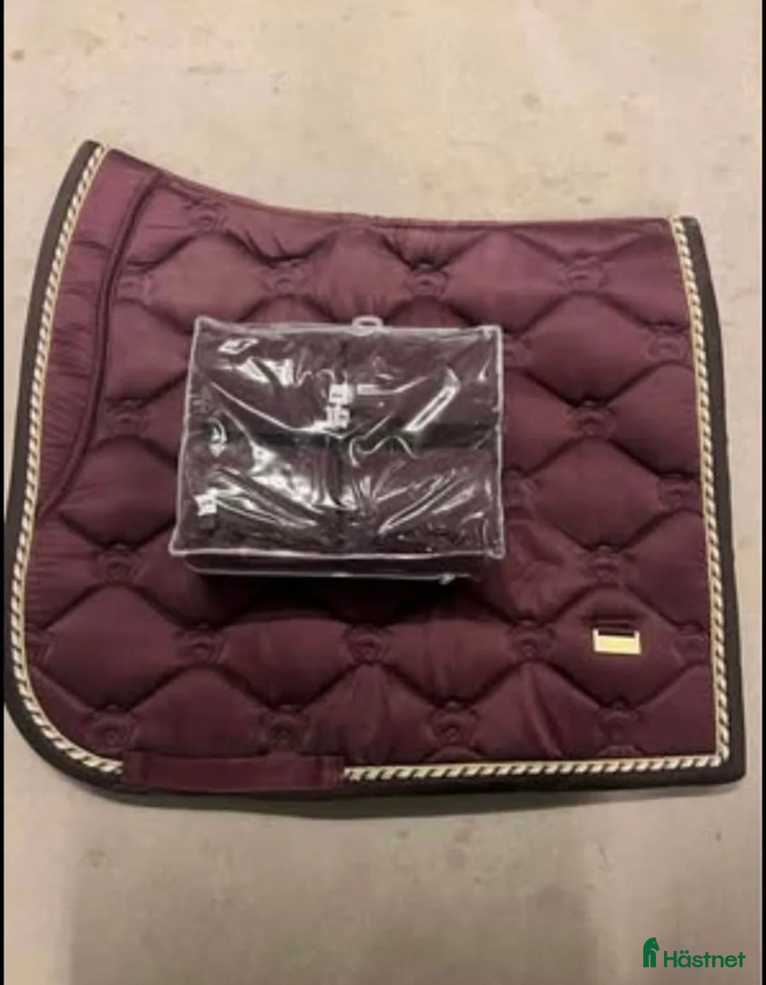 Schabrak & Vojlockar hästutrustning till salu: Ps of Sweden schabrak + lindor i Göteborg - Annons 1