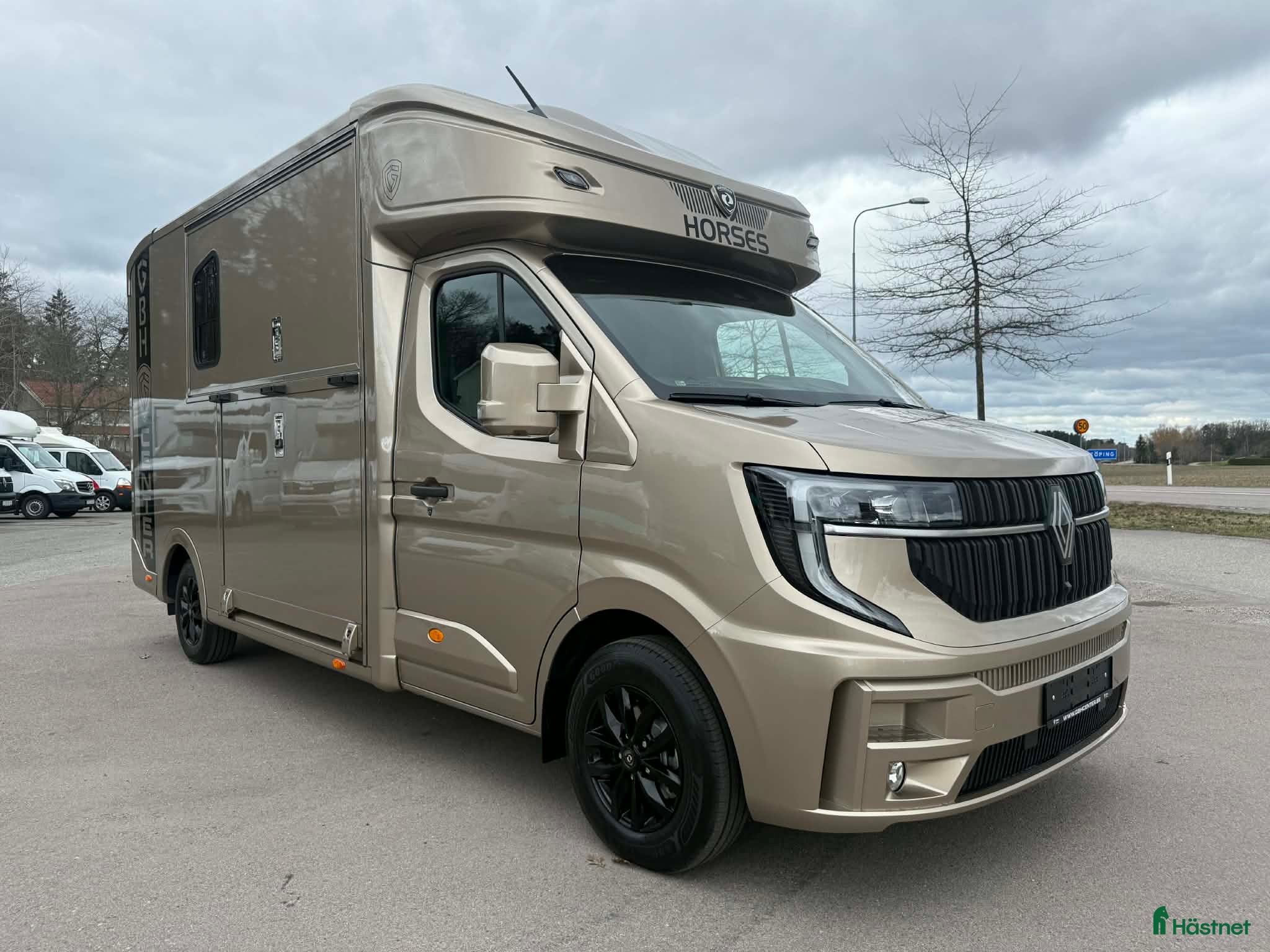 Hästlastbilar  fordon & transport till salu: PARAGAN EQUISTAR 3XL STUTERI  - Annons 2