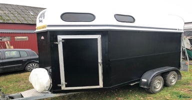 Hästtransporter  fordon & transport till salu: Mycket välvårdads släp i Vara - Annons 7