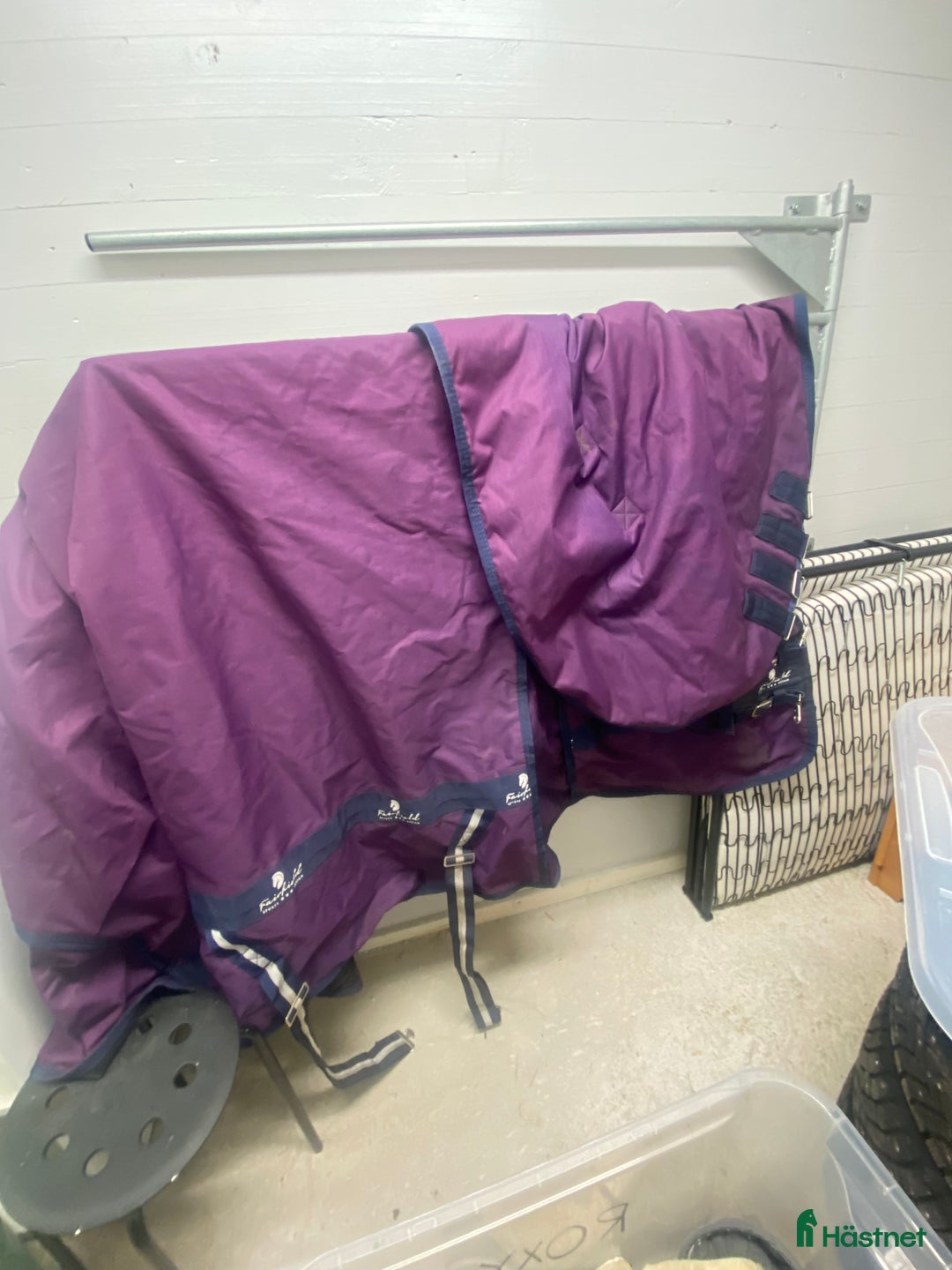 Täcken hästutrustning till salu: 200g utetäcke i Mora - Annons 1