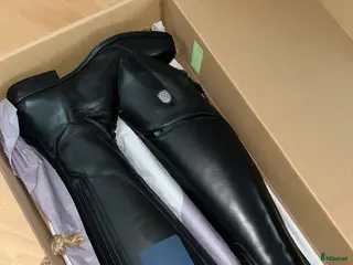 Ridstövlar ryttarutrustning till salu: Ridstövlar i nyskick - Annons 2