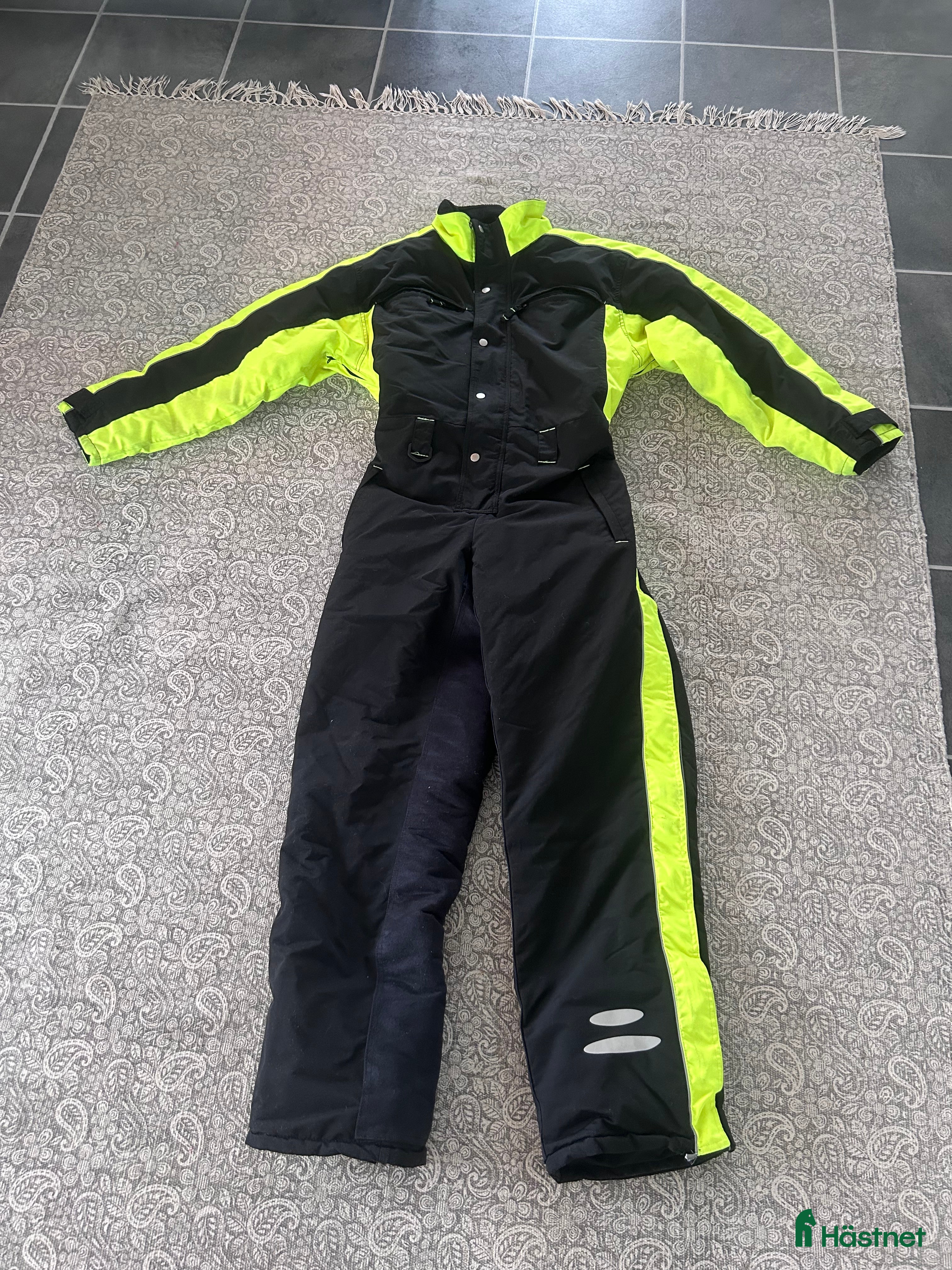 Övrigt Ridkläder ryttarutrustning till salu: CRW Ridoverall  i Sankt Anna - Annons 7