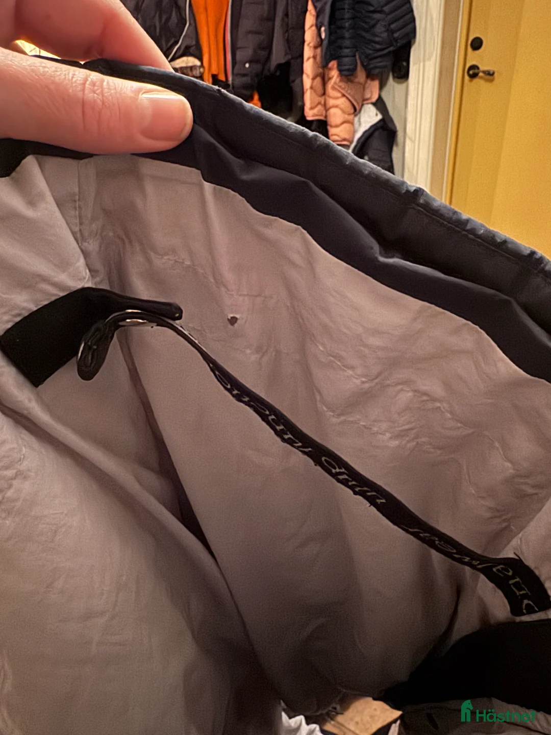 Jackor & Kavajer ryttarutrustning till salu: Uhip ice stl 150 i Frösön - Annons 9