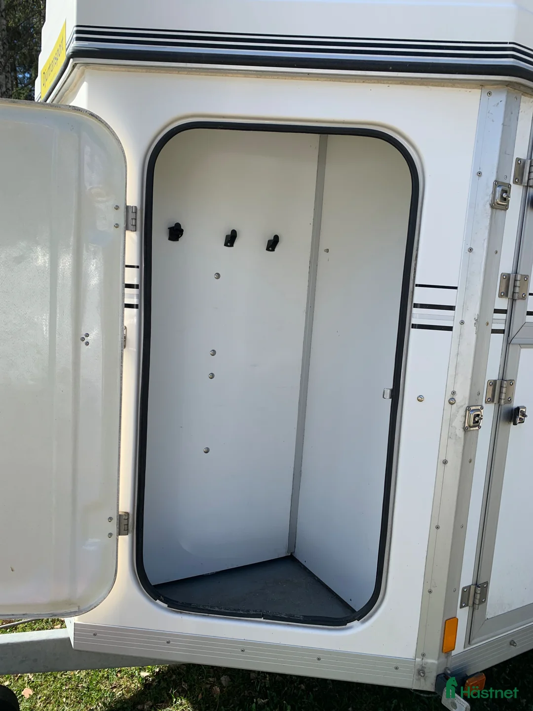 Hästtransporter  fordon & transport till salu: Fint forzab-släp - Annons 2